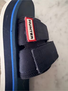 Hunter Navy Slides with Blue Stripe and Red Logo